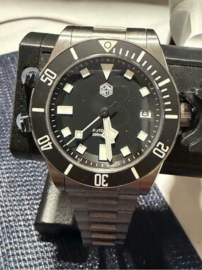 San Martin Titanium  Diver Watch with Titanium Bracelet